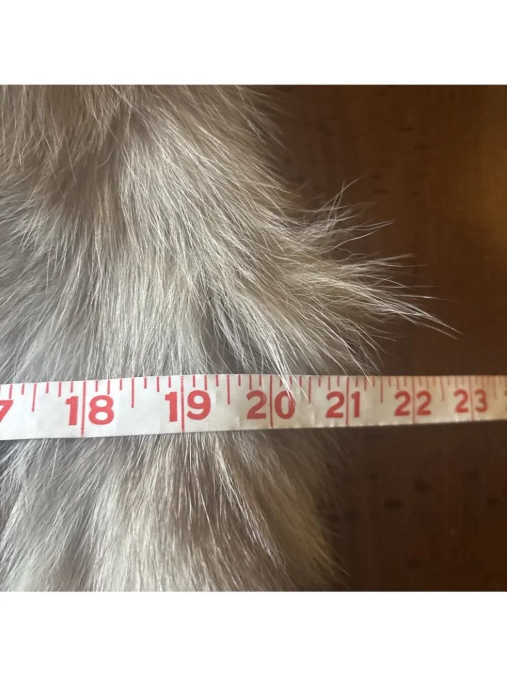 Barneys New York Gray Fox Fur Vest Size Medium Fur Origin Is Finland - Picture 9 of 10